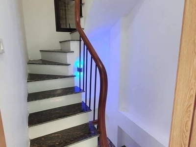 Bán nhà mặt đường bưởi ba đình 25m x6 tầng 12,3 tỷ lô góc,vỉa hè 2