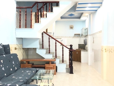 Bán nhà hxt phan huy ích 3 tầng 48m2 gần emart phan huy ích ô tô đỗ trước cửa nhỉnh 3tỷ 0