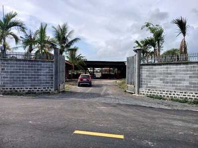 Hạ giá 10ty chính chủ bán gấp 7500m2 có sẵn thổ cư và sẵn nhà xưởng mặt tiền lê duẩn 0