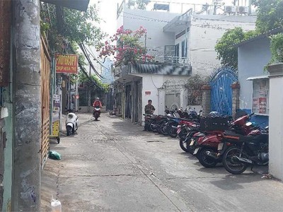 Chính chủ bán nhà hxh nguyễn khoái, quận 4, diện tích 147m2, tương lai ra mặt tiền, giá 23 tỷ có 1