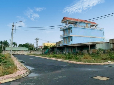 Cần bán 80m2 đất thổ cư đường nhựa xe tải tận đất 0