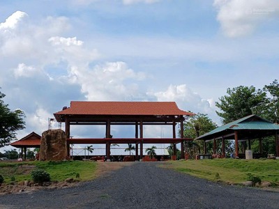 Hạ giá 10ty chính chủ bán gấp 7500m2 có sẵn thổ cư và sẵn nhà xưởng mặt tiền lê duẩn 3