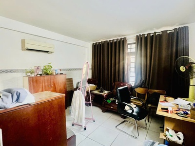 mặt tiền quận 7 - đường 24 m - 5 tầng - 60m2 - dòn13.6 tỷg tiền - 2