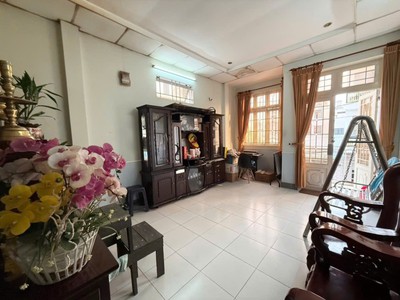 Bán nhà mặt tiền đường số 4,  phước bình, q9, thủ đức, tp hcm. dt 98m2, 2 tầng. giá 10.1 tỷ, shr - 2