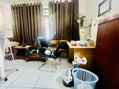   mặt tiền quận 7 - đường 24 m - 5 tầng - 60m2 - dòn13.6 tỷg tiền - 4