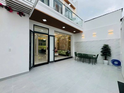 Biệt thự quận 7 - giá tốt - phạm hữu lầu, p. phú mỹ, quận 7 - 8,9 tỷ 2