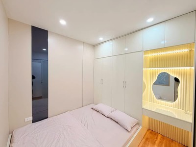 Tập thể tôn đức thắng 60m2  giá 3,55 tỷ đống đa full nội thất gần hồ điều hòa 1