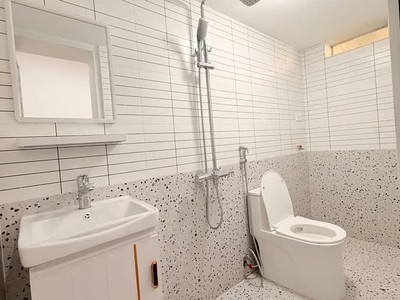 Tập thể tôn đức thắng 60m2  giá 3,55 tỷ đống đa full nội thất gần hồ điều hòa 3