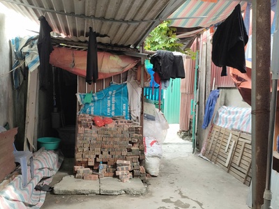 Bán gấp giá rẻ giải phóng 63m, cấp 4, mặt tiền 4m, 945 triệu hoàng mai. 1