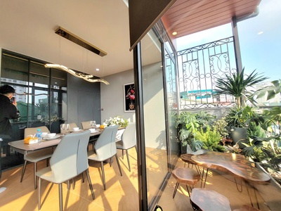 Nhà mới phố Bạch Mai DT 48m2x6T thang máy - full nội thất- cách phố 15m ở luôn 0