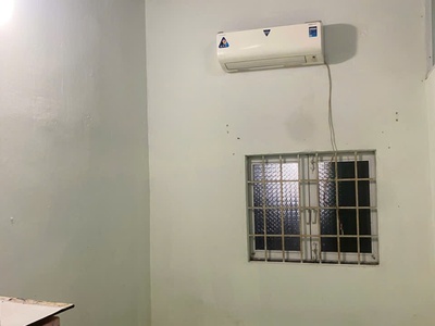 Cho thuê nhà nguyên căn - rộng rãi, thoáng mát, giá tốt. 0