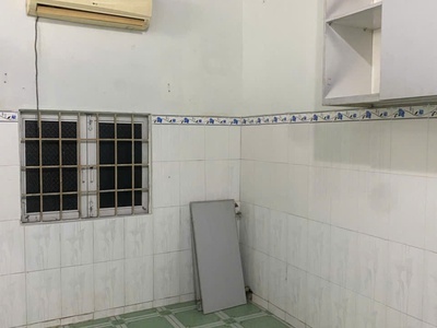 Cho thuê nhà nguyên căn - rộng rãi, thoáng mát, giá tốt. 4