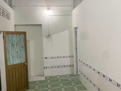 Cho thuê nhà nguyên căn - rộng rãi, thoáng mát, giá tốt. 8