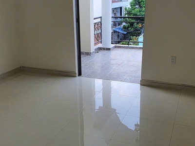 Cho thuê phòng trong nhà nguyên căn   ngay cổng vạn phúc city 3