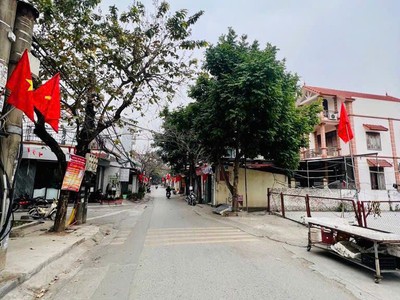 Bán đất giang biên   64m    lô góc 2 thoáng   ô tô vào đất   giá 6,7x tỷ 2