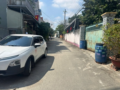 Bán đất 105m . lô góc, shr đường xe hơi,gần chợ tân bình.giá đầu tư 0