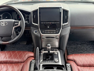 Bán Toyota Land Cruiser 4.6 V8 sản xuất 2020. Xe cực đẹp. 6