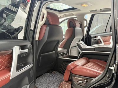 Bán Toyota Land Cruiser 4.6 V8 sản xuất 2020. Xe cực đẹp. 10