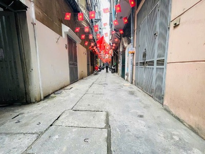 Bán 48M vĩnh tuy tặng nhà lô góc ô tô lùi cửa hai bà trưng 3