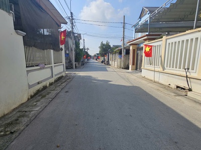 Sở hữu siêu phẩm đất đẹp - giá chỉ 2 tỷ xx - diện tích 184m2 - mặt tiền 11.5 1