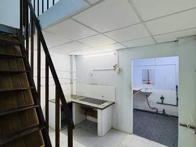 Bán nhà mặt tiền 1 trệt 1 lửng ngay chợ đệm bình chánh giá 1 tỷ 020 triệu 7