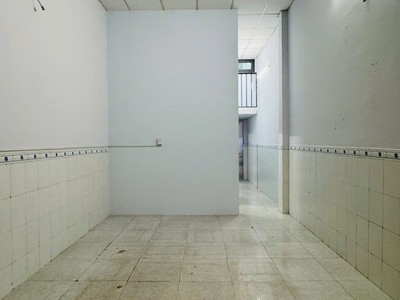 Bán nhà mặt tiền 1 trệt 1 lửng ngay chợ đệm bình chánh giá 1 tỷ 020 triệu 9