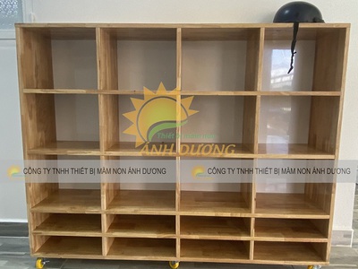 Kệ cặp mầm non AD,kệ đựng balo bằng gỗ cho bé chất lượng cao 3