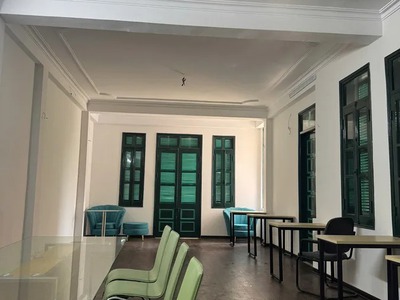 Siêu hiếm ngõ ô tô tránh phố hoàng quốc việt 60m 5t mt5,9m nhỉnh 33 tỷ lô góc-kinh doanh đỉnh 1