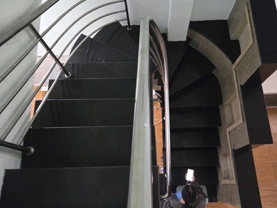 Bán nhà q7: 35m2, 2 tầng, 2pn, sổ hồng, hẻm huỳnh tấn phát, gần kcx tân thuận. giá 3.5 tỷ, 1