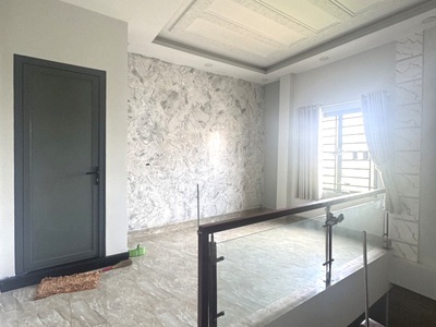 Nhà ngang 5m dài 20m gần gigamall thủ đức 4 phòng ngủ sổ hồng riêng giá 3.99 tỷ 1