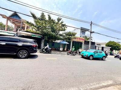 Bán gấp chia tài sản - đất thổ cư mặt tiền gò dưa - chợ tam bình chỉ hơn 50triệu/m2  nở hậu 1