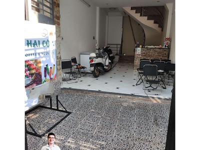 Cho thuê mặt bằng nguyên hồng, 4x15m, có phòng ở lại, 7tr 0