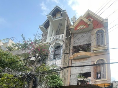 Bán nhà 4 tầng mtkd ngay chợ linh trung - thủ đức - 12.9 tỷ 0