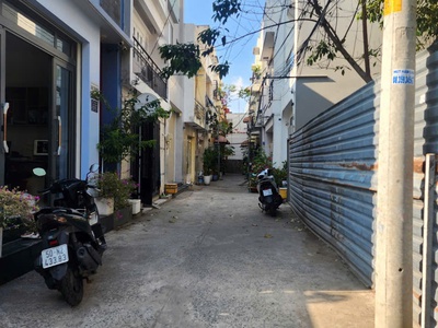 Bán đất phạm hữu lầu quận 7 - sổ riêng không quy hoạch. 0