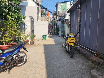 Bán đất phạm hữu lầu quận 7 - sổ riêng không quy hoạch. 1