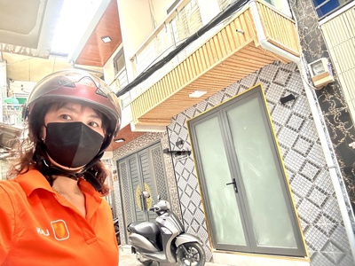 Bán nhà đ.đoàn văn bơ- nhà mới vào ở ngay- chào chỉ 2.65t- gần chợ 200 đ.xóm chiếu- lưu thông tôn 0