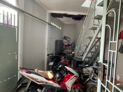 Siêu phảm bán nhà giá tốt- đ.xóm chiếu chỉ 5 đồng nhỉnh- giao thương tôn đản và đoàn văn bơ- ra 4