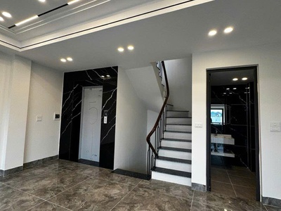 Bán nhà mặt phố phú diễn,vỉa hè,oto tránh kinh doanh,văn phòng,ở, dt:65mx5t,mt:5m,19ty 1