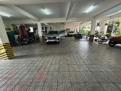 Mặt bằng đẹp   giá tốt    chính chủ cần cho thuê toà nhà  đang kd nhà hàng tiệc cưới 4