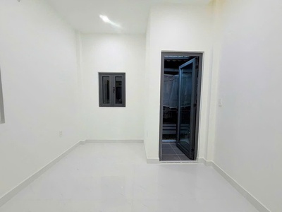 Nhà 2 tầng mới căn góc hẻm dương bá trạc p.chánh hưng. giá 3,18 tỷ tl 4