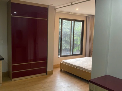 Cho thuê Căn hộ Apartment 1N1K tại ngõ 294 Kim Mã, Ba Đình. Ngõ nông rộng ô tô vào nhà. Chỉ 10tr 0