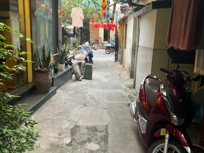 Siêu Đẹp Quán Thánh Đầu Vườn Hoa 5 Tầng 9,5 Tỷ Thẳng Tắp 10m ra phố 0