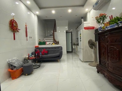 3,55 tỷ bán nhà ngõ 179 vĩnh hưng 3 tầng long lanh gần ô tô tránh hoàng mai 3