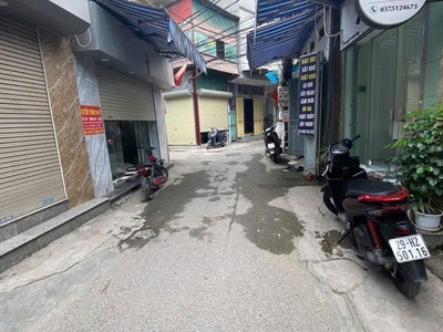 3,55 tỷ bán nhà ngõ 179 vĩnh hưng 3 tầng long lanh gần ô tô tránh hoàng mai 4