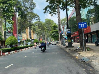 Cho thuê nhà mặt tiền sầm uất đường An Dương Vương, Phường 9, Quận 5. 1