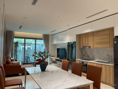 Bán gấp căn 2 ngủ toà P2   tầng 19   trục 01 tại Peninsula, giá hơn 4 tỷ 1