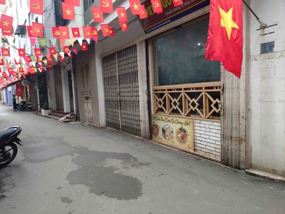 Cho thuê cửa hàng tầng 1 2