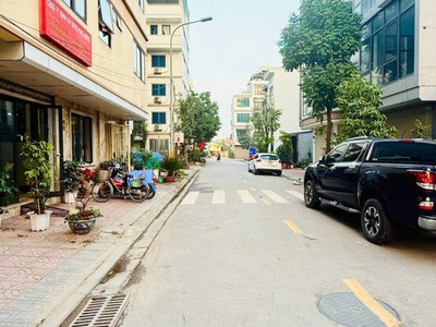 Bán đất ngọc thụy ô tô tránh gần công viên 21ha 7ha xây 7 tầng đẹp 0