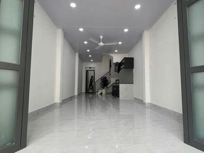 Hẻm 5m   sát hẻm xe tải   vị trí đẹp gần chợ lớn  hồng bàng quận 6  nhỉnh 5 tỷ 1