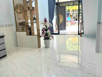 Giảm sâu nhà mặt tiền 1 trệt 1 lửng gần chợ bình chánh giá 1 tỷ 050 triệu 2